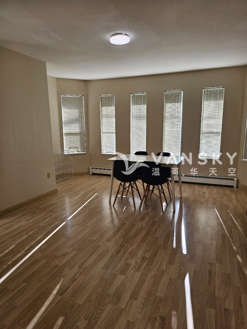 250126120950_Living room 1.2.jpg